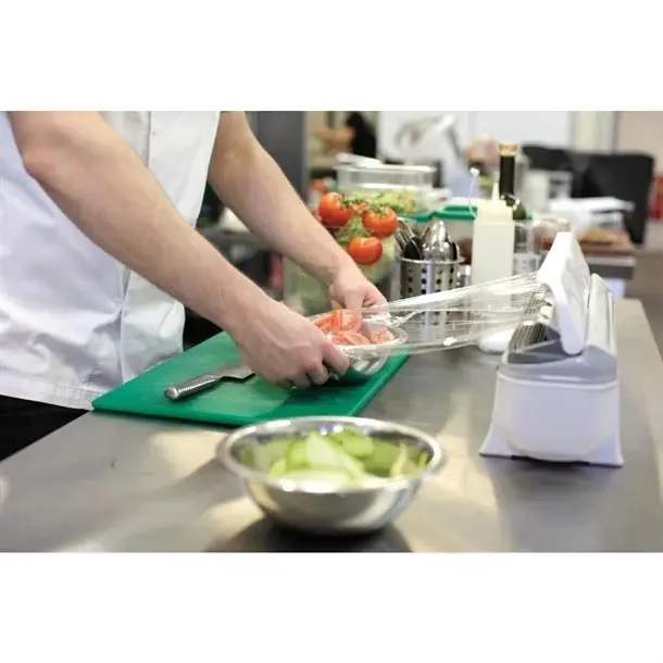 Dispenser-wrapmaster-4500-inuse.webp